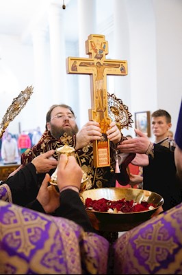 Митрополит Игнатий совершил всенощное бдение с чином воздвижения Креста в кафедральном соборе Живоначальной Троицы г. Вольска