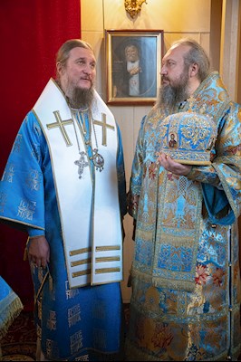 Митрополит Игнатий возглавил соборное архиерейское богослужение в Свято-Троицком кафедральном соборе г. Покровска (Энгельса)