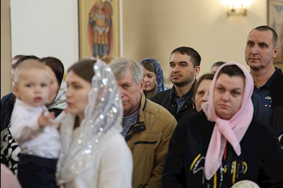 Митрополит Игнатий совершил Божественную литургию в соборном храме святителя Спиридона Тримифунтского г. Саратова
