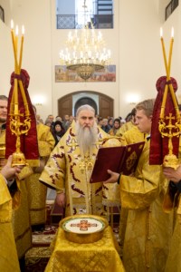 Великое освящение храма во имя святителя Спиридона Тримифунтского г. Саратова и первая Божественная литургия в новоосвященном храме