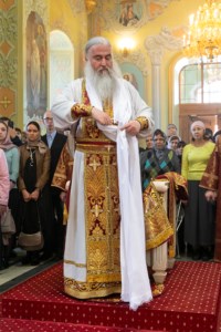 Вечерня в соединении с Литургией Василия Великого и чин умовения ног в храме в честь Покрова Пресвятой Богородицы г. Саратова