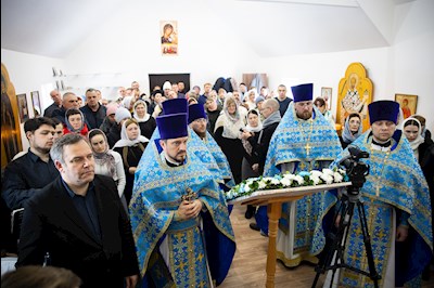 Митрополит Игнатий совершил Великое освящение храма в честь иконы Божией Матери «Спорительница хлебов» с. Кувыка и первую Божественную литургию в новоосвященном храме