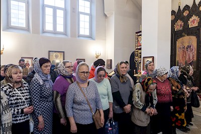 Божественная литургия в храме в честь иконы Божией Матери «Всех скорбящих Радость» г. Саратова
