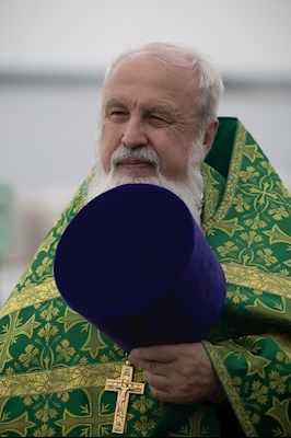 Митрополит Игнатий совершил чин основания храма во имя преподобного Иоанна Рыльского в селе Рыбное