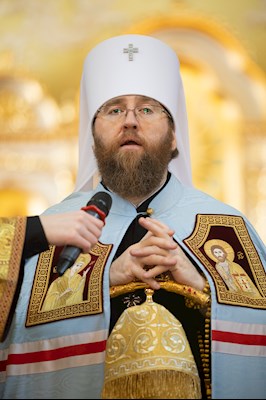 Митрополит Игнатий совершил Божественную литургию в Покровском соборе г. Саратова
