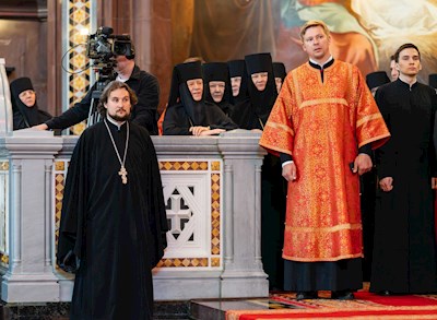 Митрополит Игнатий принял участие в Божественной литургии в Храме Христа Спасителя