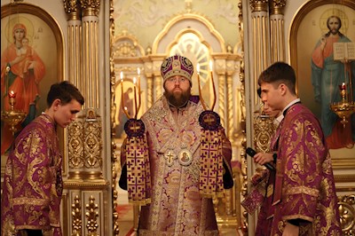 Митрополит Игнатий совершил всенощное бдение в Покровском соборе г. Саратова