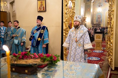 Митрополит Игнатий совершил всенощное бдение в Покровском соборе г. Саратова