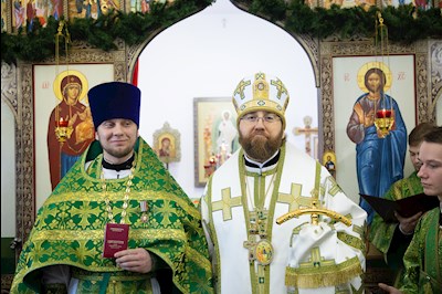 Митрополит Игнатий совершил Великое освящение храма преподобного Серафима Саровского р.п. Татищево и первую Божественную литургию в новоосвященном храме