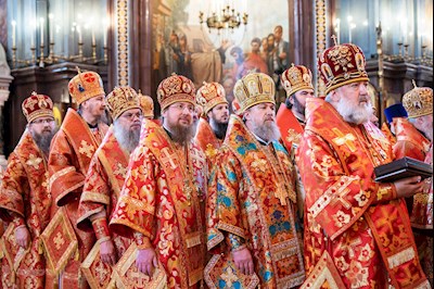 Митрополит Игнатий принял участие в Божественной литургии в Храме Христа Спасителя