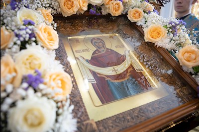 Митрополит Игнатий совершил Божественную литургию в Покровском храме г. Петровска