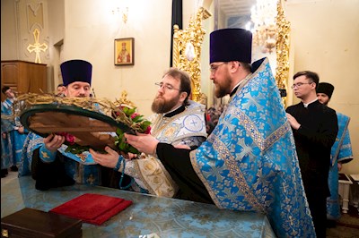 Митрополит Игнатий совершил всенощное бдение в Покровском соборе г. Саратова