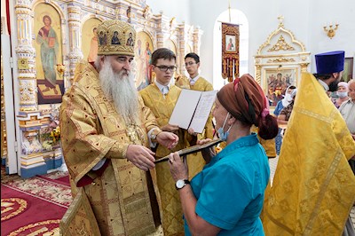 Божественная литургия в храме во имя святых первоверховных апостолов Петра и Павла г. Аткарска