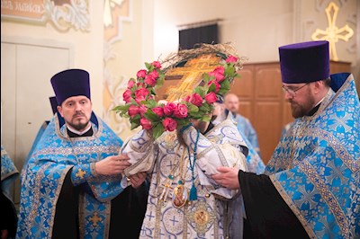 Митрополит Игнатий совершил всенощное бдение в Покровском соборе г. Саратова
