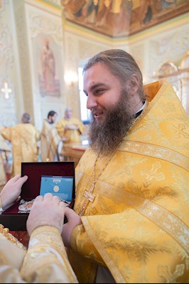Митрополит Игнатий совершил Божественную литургию в Покровском соборе г. Саратова