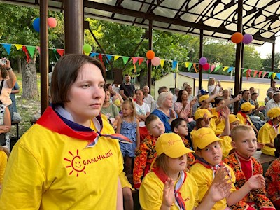 В православном лагере «Солнечный» состоялось открытие третьей лагерной смены
