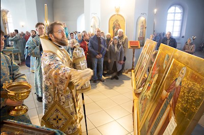 Митрополит Игнатий совершил Божественную литургию в Покровском храме г. Петровска