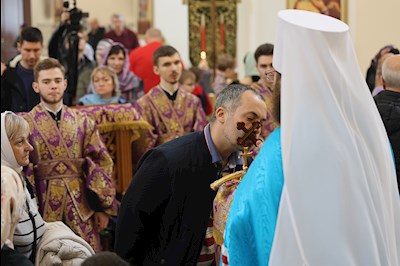 Митрополит Игнатий совершил Божественную литургию в соборном храме святителя Спиридона Тримифунтского г. Саратова