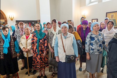 Божественная литургия в храма в честь иконы Божией Матери «Всех скорбящих Радость» г. Саратова