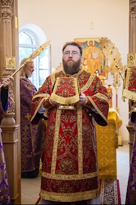 Митрополит Игнатий совершил великое освящение храма святых первоверховных апостолов Петра и Павла с. Куликовка Вольского района и Божественную литургию в новоосвященном храме