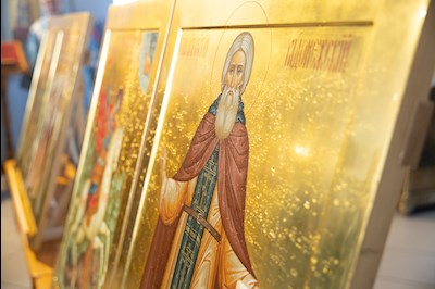 Митрополит Игнатий совершил Божественную литургию в Покровском храме г. Петровска