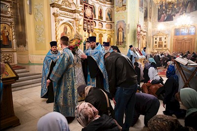 Митрополит Игнатий совершил всенощное бдение в Покровском соборе г. Саратова