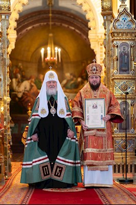 Митрополит Игнатий принял участие в Божественной литургии в Храме Христа Спасителя
