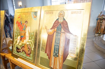 Митрополит Игнатий совершил Божественную литургию в Покровском храме г. Петровска