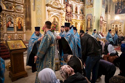 Митрополит Игнатий совершил всенощное бдение в Покровском соборе г. Саратова