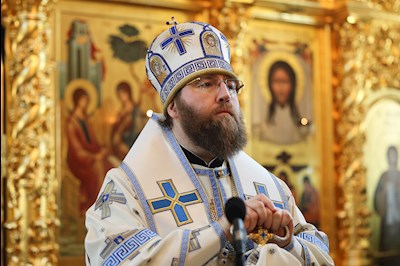 Митрополит Игнатий совершил Великую вечерню в соединении с Литургией святителя Иоанна Златоуста в Свято-Троицком кафедральном соборе г. Саратова