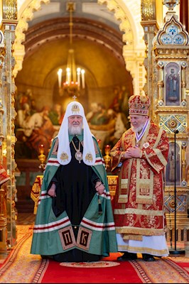 Митрополит Игнатий принял участие в Божественной литургии в Храме Христа Спасителя