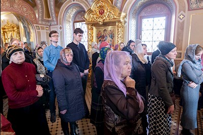 Божественная литургия в Свято-Троицком кафедральном соборе г. Саратова