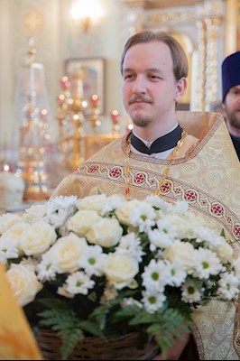 Митрополит Игнатий совершил Божественную литургию в Покровском соборе г. Саратова