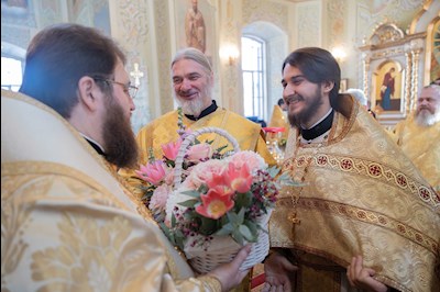 Митрополит Игнатий совершил Божественную литургию в Покровском соборе г. Саратова