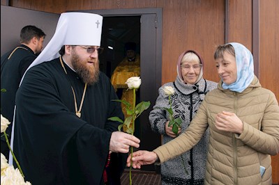 Митрополит Игнатий совершил Божественную литургию в храме святых мучениц Веры, Надежды, Любови и матери их Софии поселка Светлый