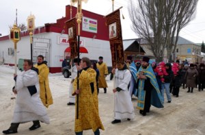 В Аткарске состоялся крестный ход в память о разрушенном в советские годы Сретенском храме