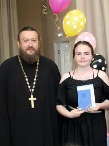 В Свято-Покровской гимназии прошел выпускной вечер