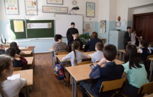 Свято-Алексиевский женский монастырь организовал для учащихся 17-й школы «Неделю православной книги»