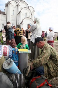 Начало крестного хода в Вавилов Дол