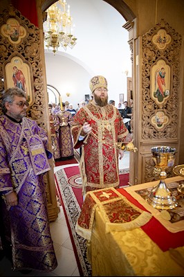 Митрополит Игнатий совершил великое освящение храма святых первоверховных апостолов Петра и Павла с. Куликовка Вольского района и Божественную литургию в новоосвященном храме