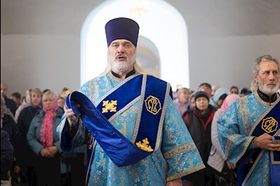 Митрополит Игнатий совершил Божественную литургию в Покровском храме г. Петровска