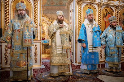 Митрополит Игнатий возглавил соборное архиерейское богослужение в Свято-Троицком кафедральном соборе г. Покровска (Энгельса)