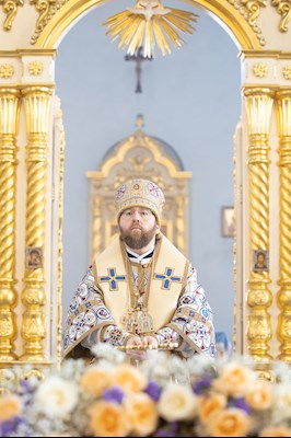 Митрополит Игнатий совершил Божественную литургию в Покровском храме г. Петровска