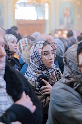 Митрополит Игнатий совершил Божественную литургию в Покровском соборе г. Саратова