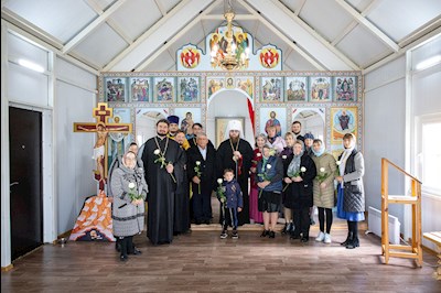 Митрополит Игнатий совершил Божественную литургию в храме святых мучениц Веры, Надежды, Любови и матери их Софии поселка Светлый