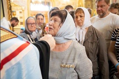 Митрополит Игнатий совершил Божественную литургию в Покровском соборе г. Саратова