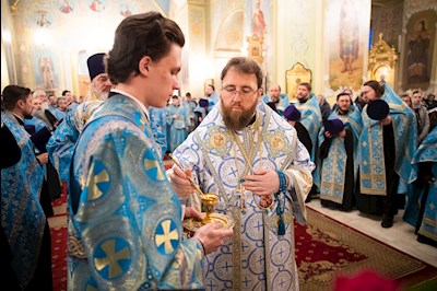 Митрополит Игнатий совершил всенощное бдение в Покровском соборе г. Саратова