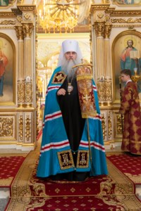 Вечерня в соединении с Литургией Василия Великого и чин умовения ног в храме в честь Покрова Пресвятой Богородицы г. Саратова