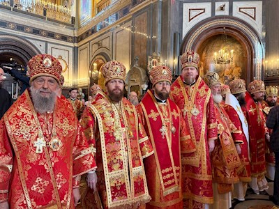 Митрополит Игнатий принял участие в Божественной литургии в Храме Христа Спасителя