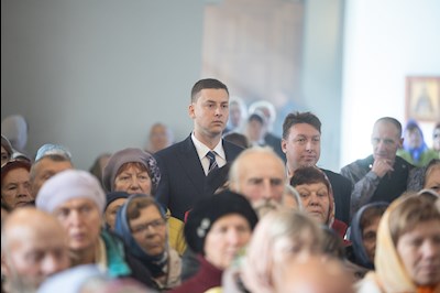 Митрополит Игнатий совершил Божественную литургию в Покровском храме г. Петровска